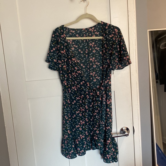 Spring wrap dress - Picture 2 of 2